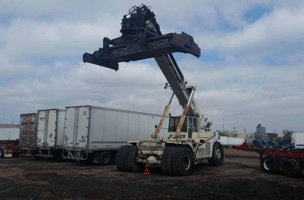 Intermodal Equipment Exchange > Reach Stackers > P&H FCH55 - Intermodal ...