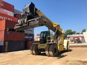 Hyster-Reach-Stacker-2014-4-300x225 Hyster Reach Stacker 2014 (4)